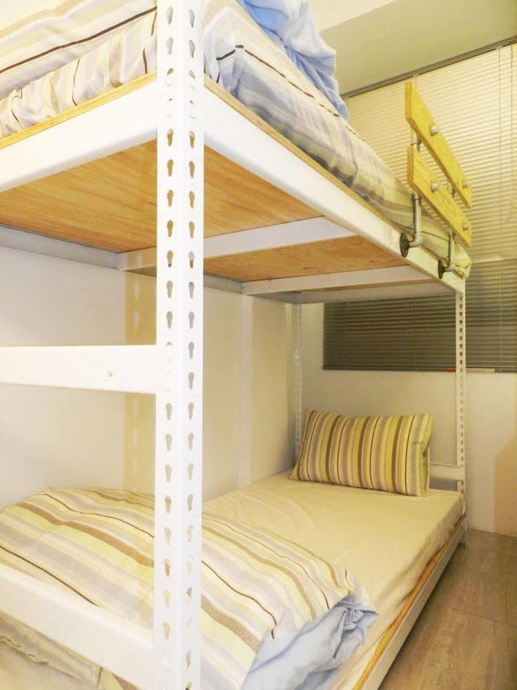 Feng Chia House Hostel Taichung Exterior photo